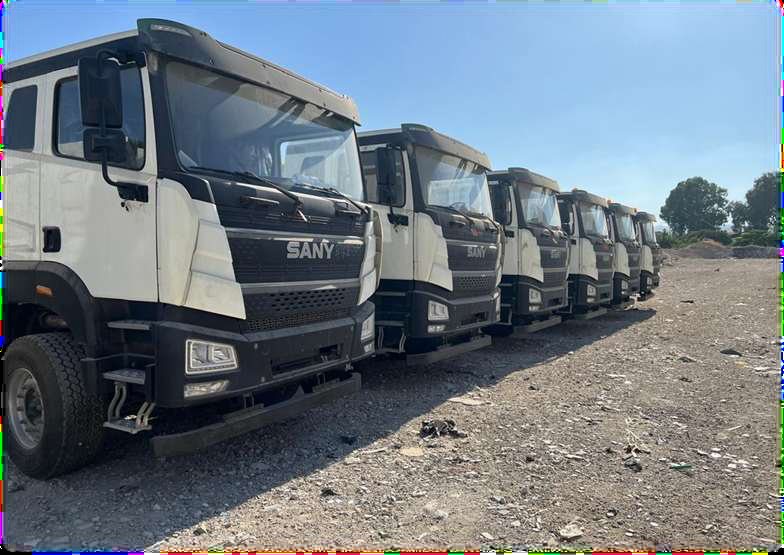 صف قواطر Dongfeng مع القلّابات في سورية